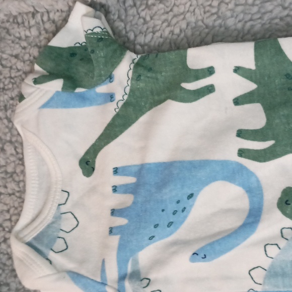 Set of 3 Newborn Boy Onesies - Picture 4 of 4